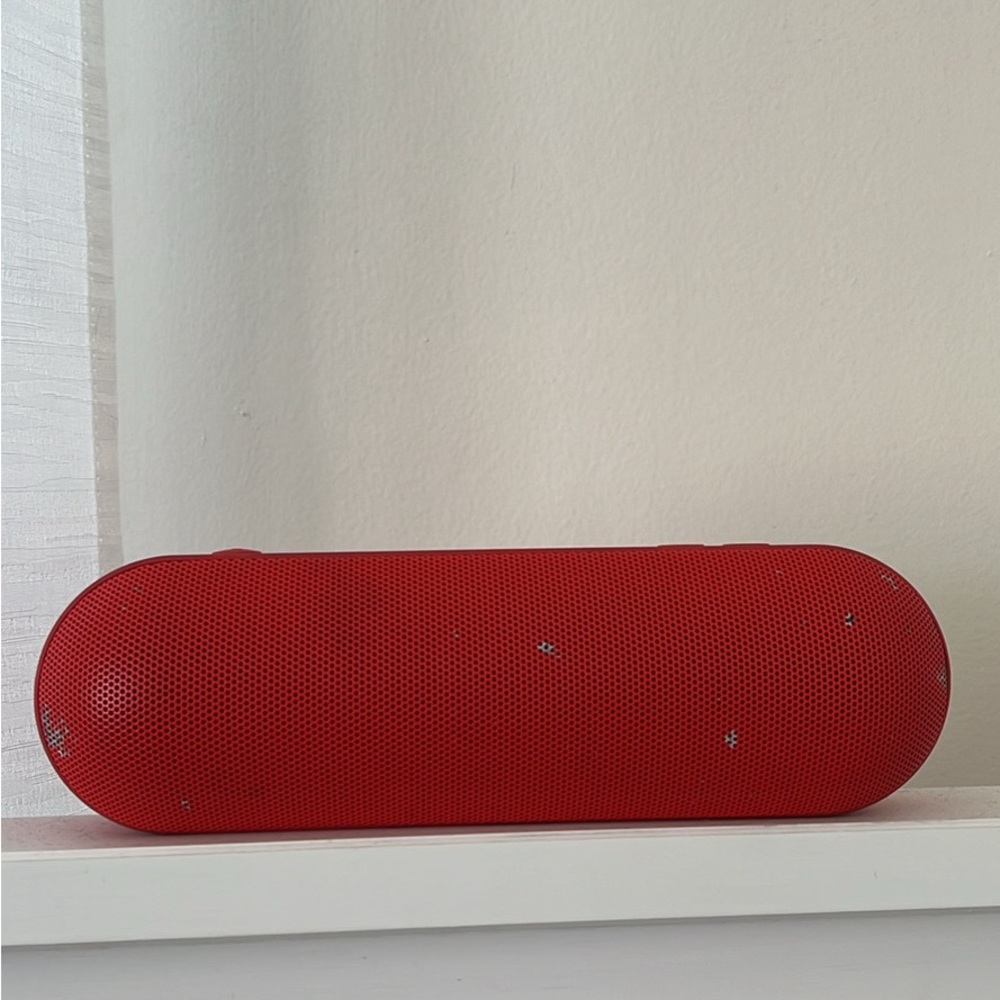 Beats Pill + - Picture 2 of 2